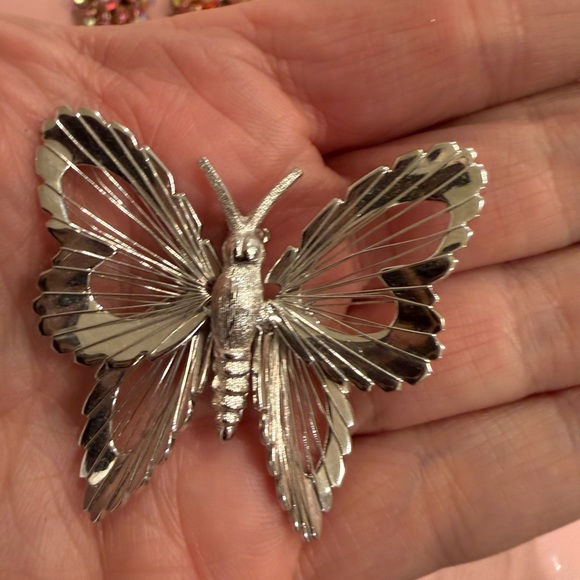 Monet Silver Butterfly Brooch - Picture 6 of 6